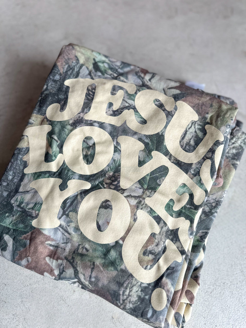 Jesus loves you camo heavy tee