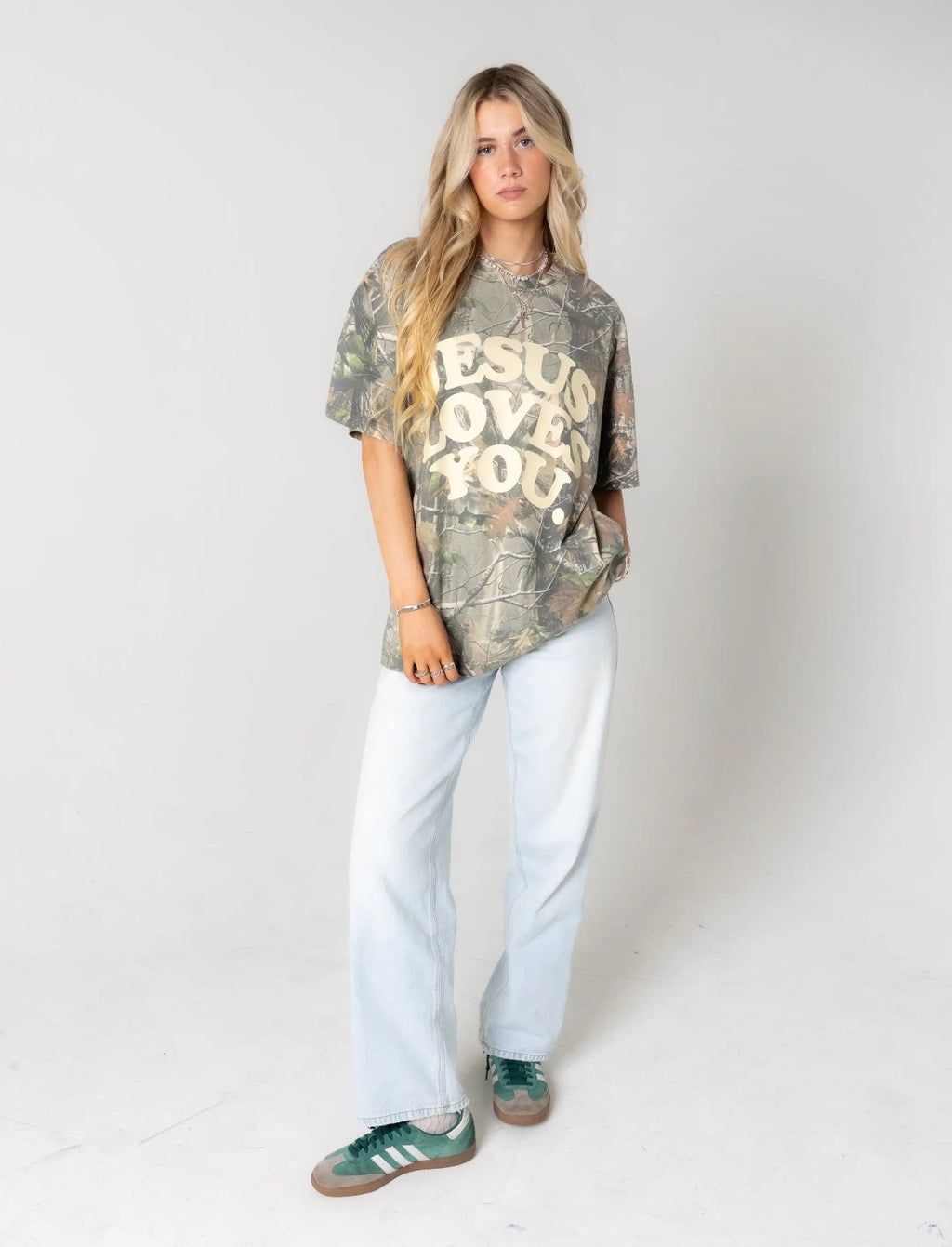 Jesus loves you camo heavy tee