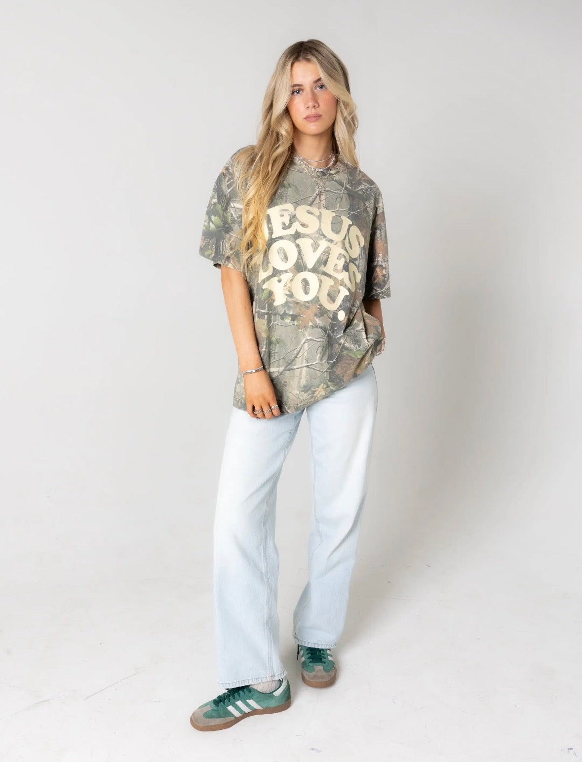 Jesus loves you camo heavy tee