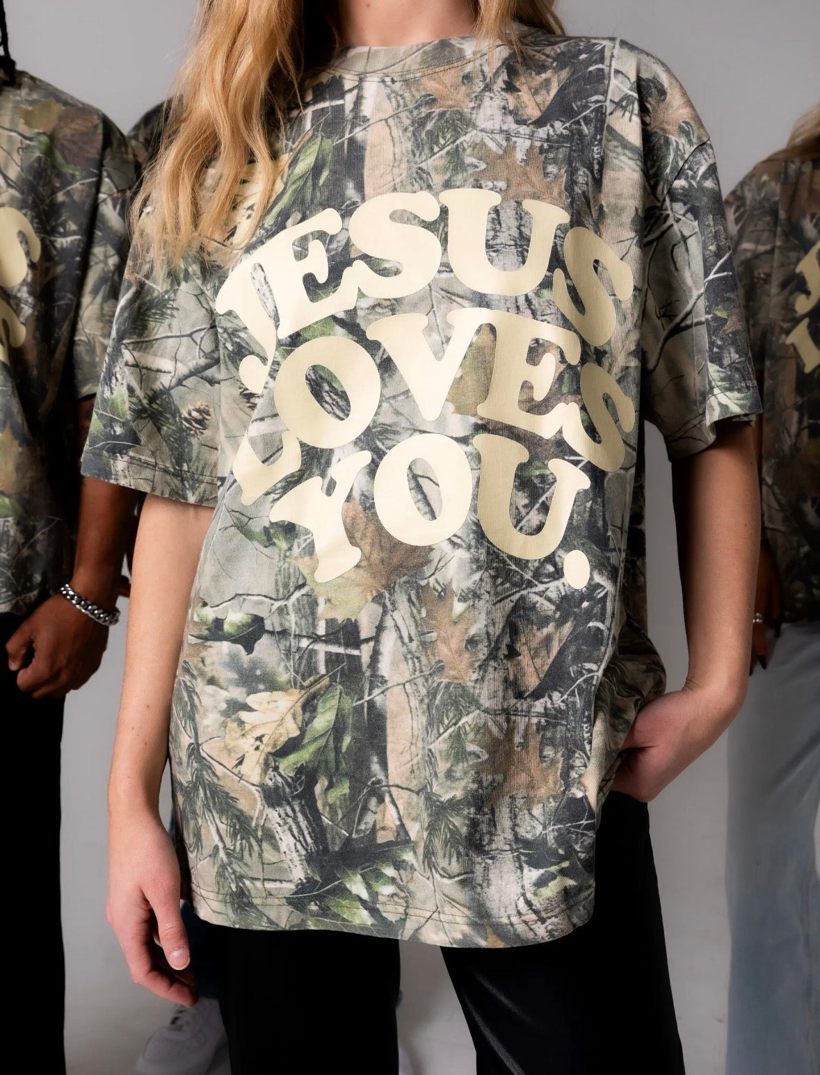 Jesus loves you camo heavy tee