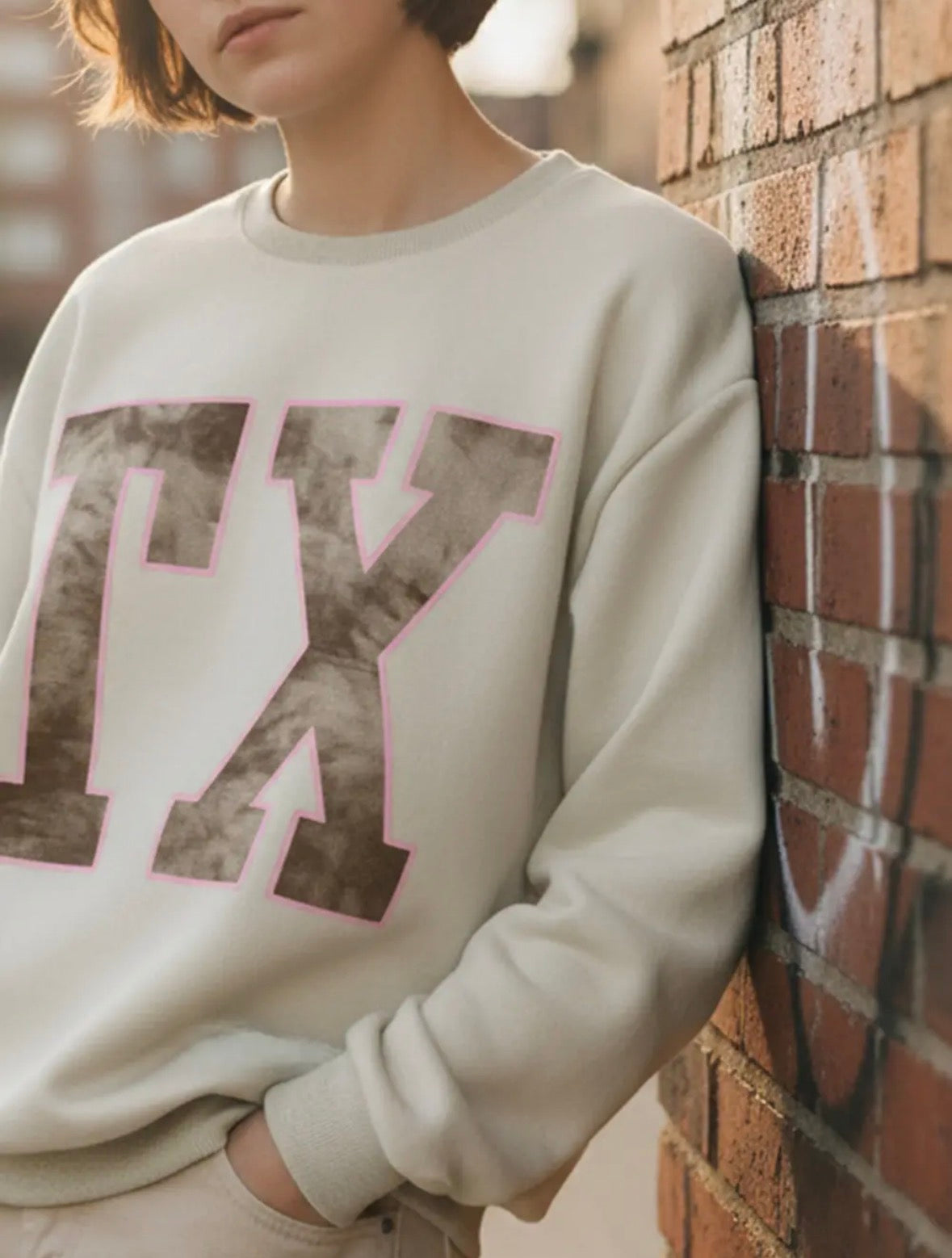 REVERSIBLE TX camo crewneck